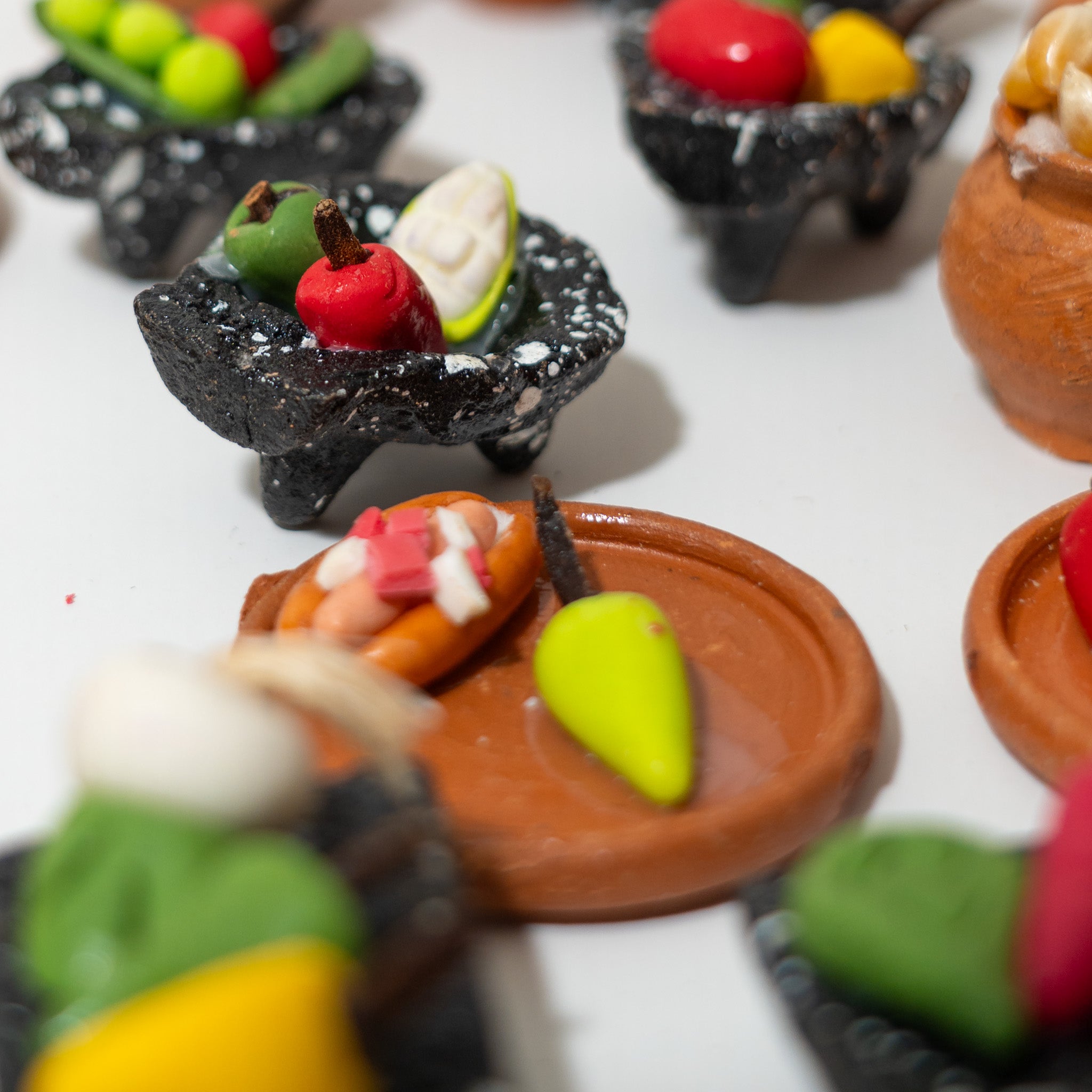 Miniature Mexican Food Ofrenda Set – Handmade Clay Día de los Muertos Altar Decor – 3 Pack Random Assortment